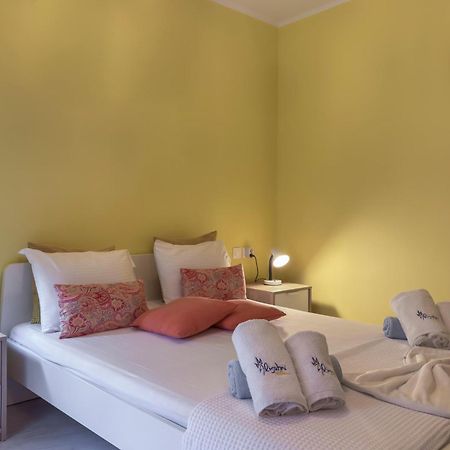 Alisahni Villa & Suite Като Дарацо Екстериор снимка