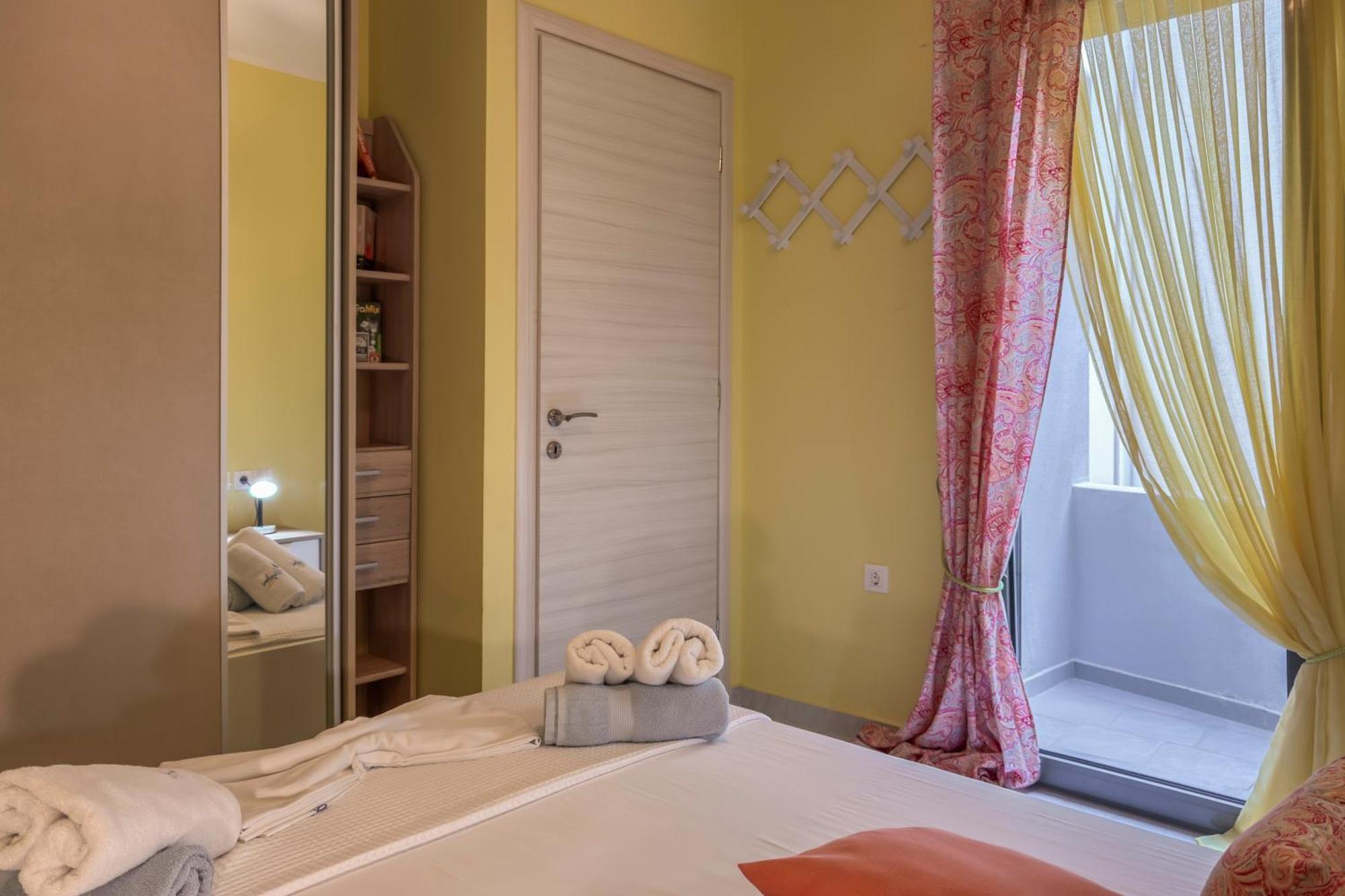 Alisahni Villa & Suite Като Дарацо Екстериор снимка