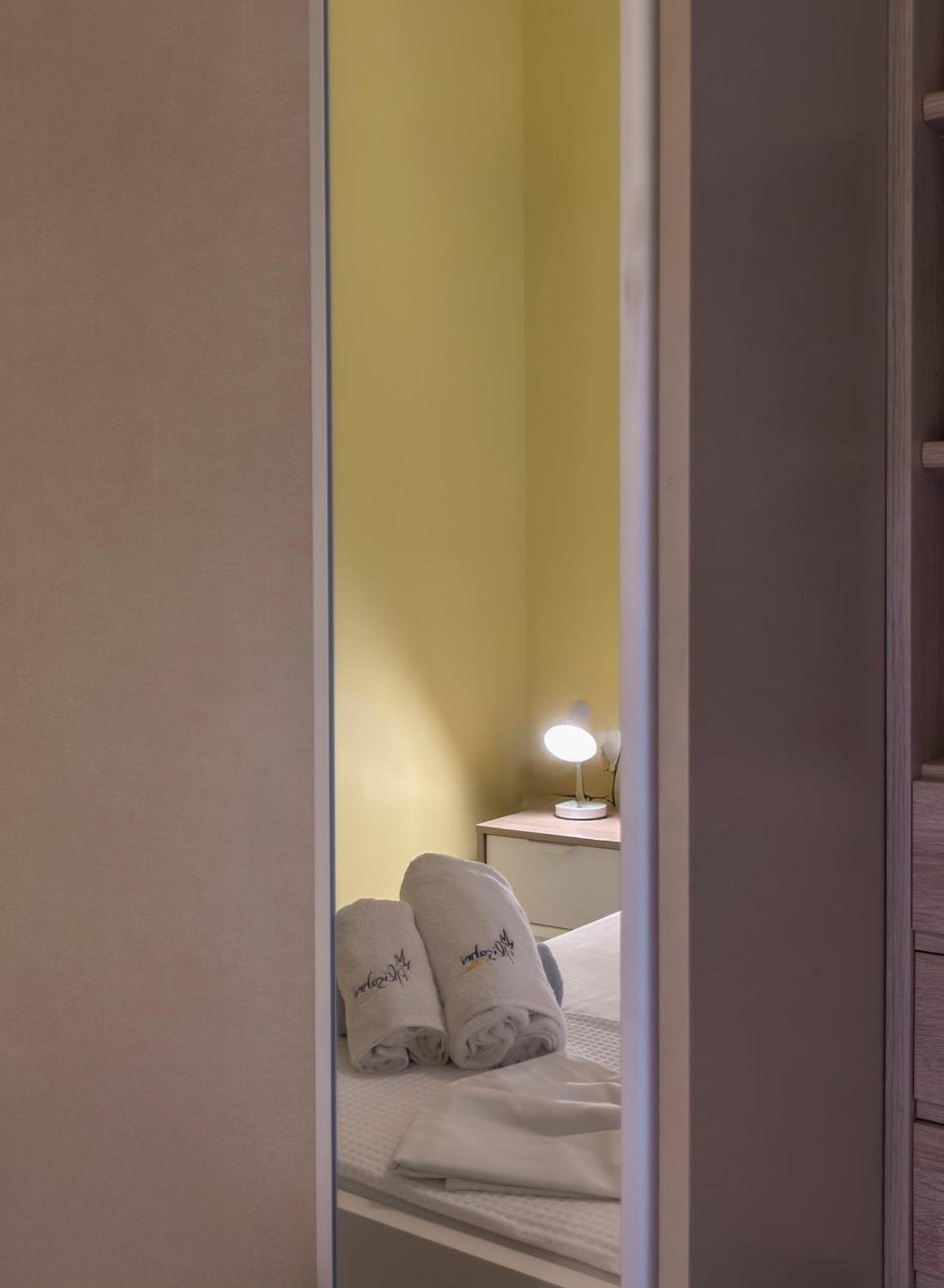 Alisahni Villa & Suite Като Дарацо Екстериор снимка
