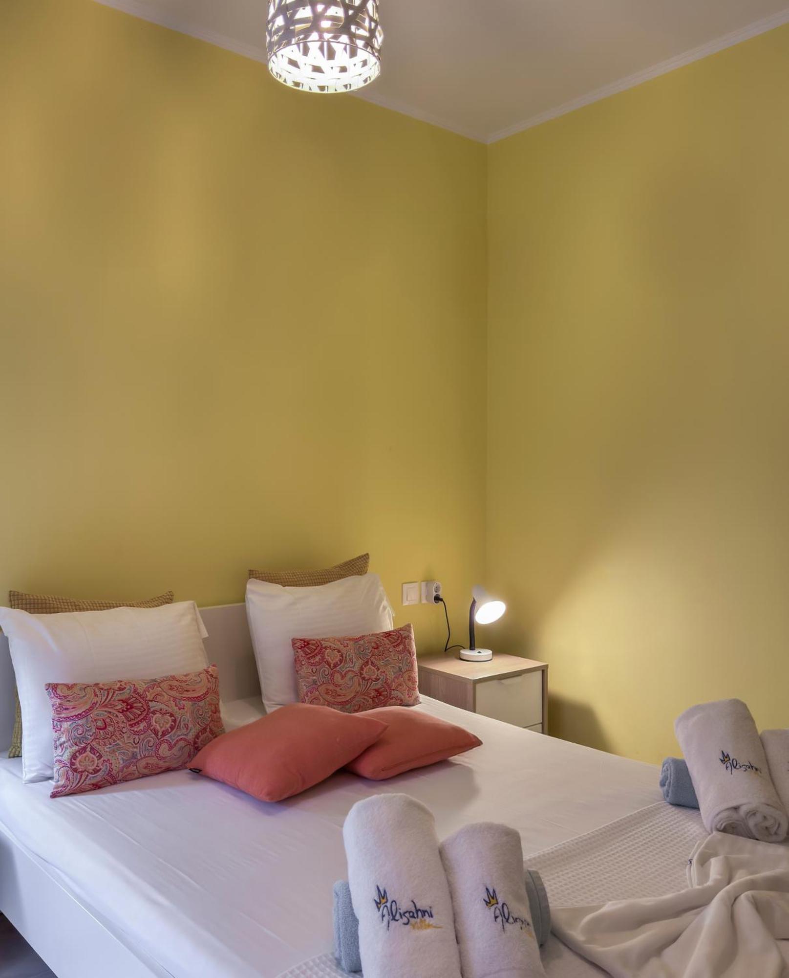 Alisahni Villa & Suite Като Дарацо Екстериор снимка