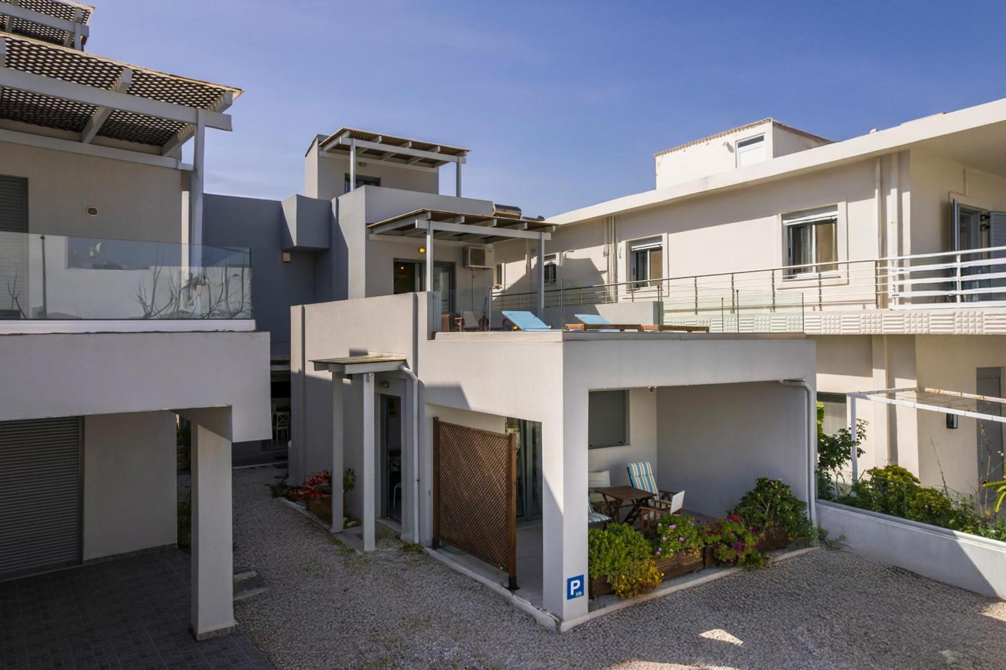 Alisahni Villa & Suite Като Дарацо Екстериор снимка